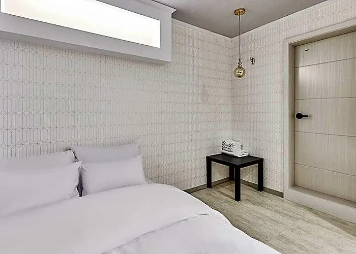 Hotel Yangjae 30 Month 2*