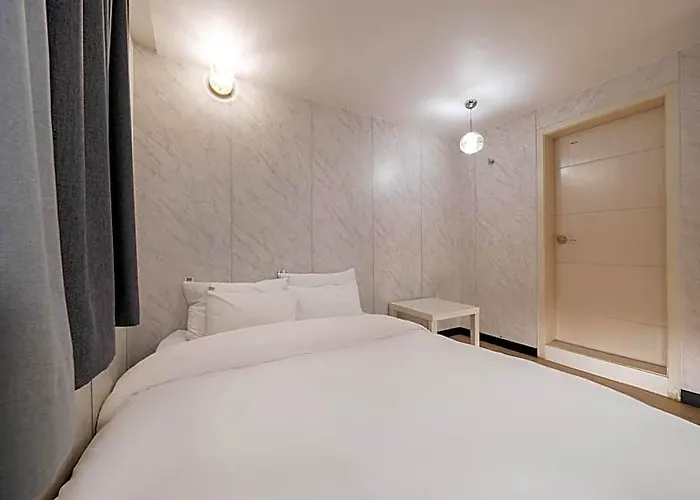 Yangjae 30 Month Hotel 2*